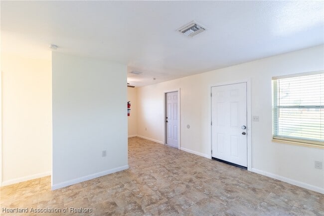Building Photo - 1314 Denise Ave