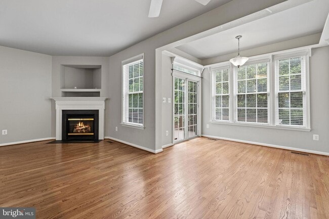 Building Photo - 1208 Cambria Terrace NE