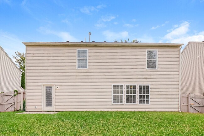 Building Photo - 2950 Hearthside Dr