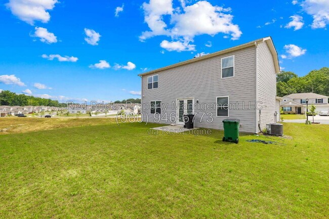 Building Photo - 3432 Bluff Hill Lane