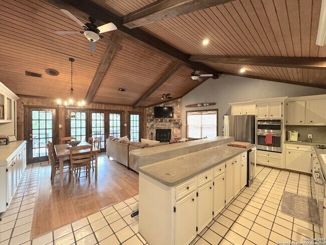 Building Photo - 104 Canteen