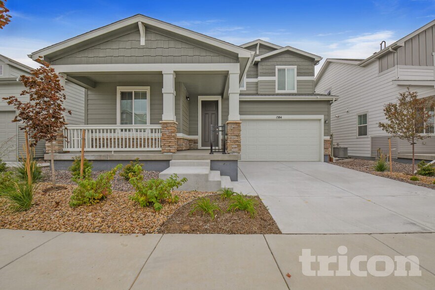 Primary Photo - 1384 Orchard St