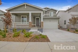 Building Photo - 1384 Orchard St