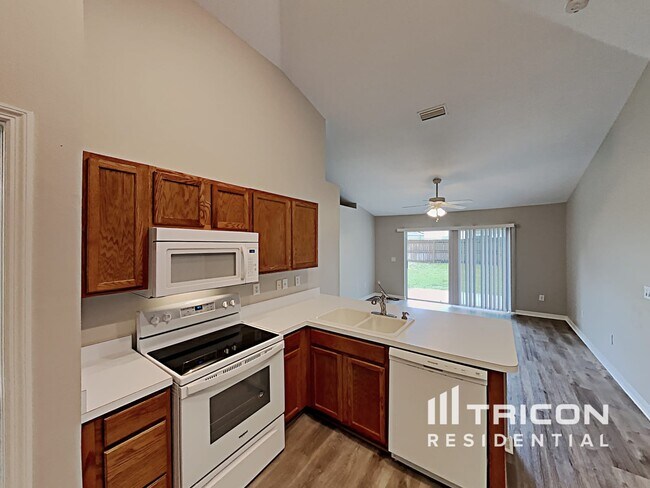 Building Photo - 11242 Lake Lanier Dr