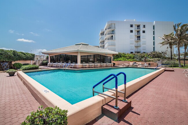 Building Photo - 3590 S Ocean Blvd