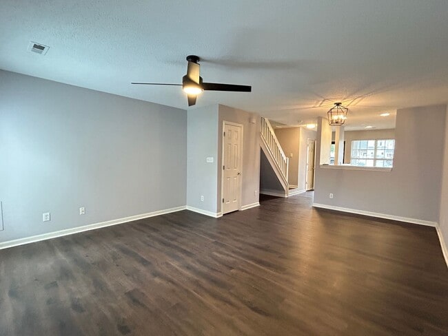 Building Photo - Amazing 2 bedroom 2.5 bathroom townhouse in NW Greensboro Keswick Place. Lawn care included.