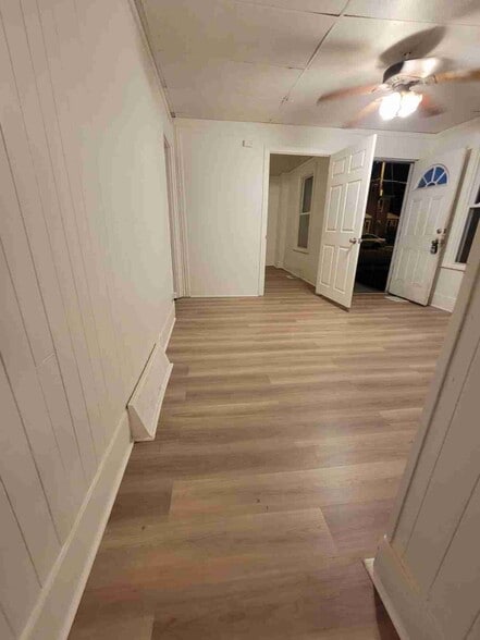 Primary Photo - 324 S 4th St