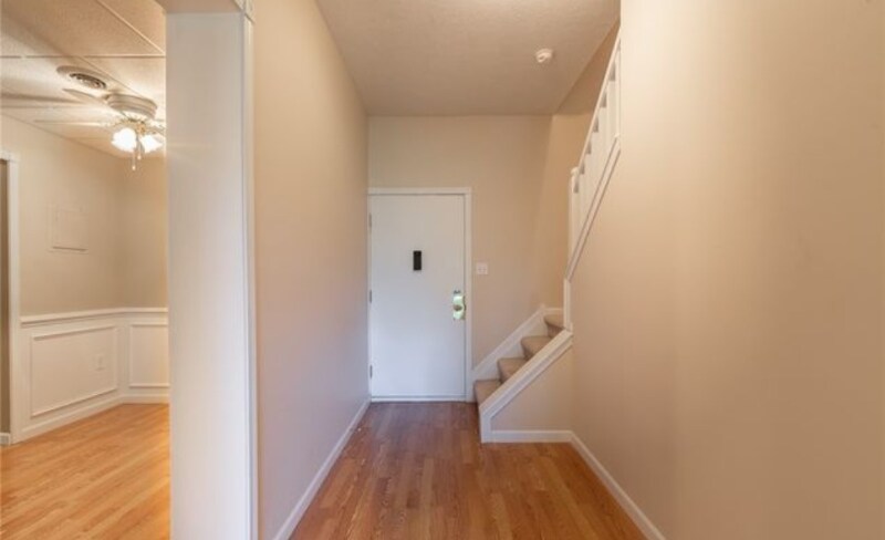 Building Photo - 38465 North Ln