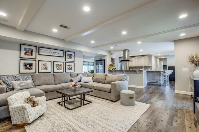 Building Photo - 4321 Dartstone Dr