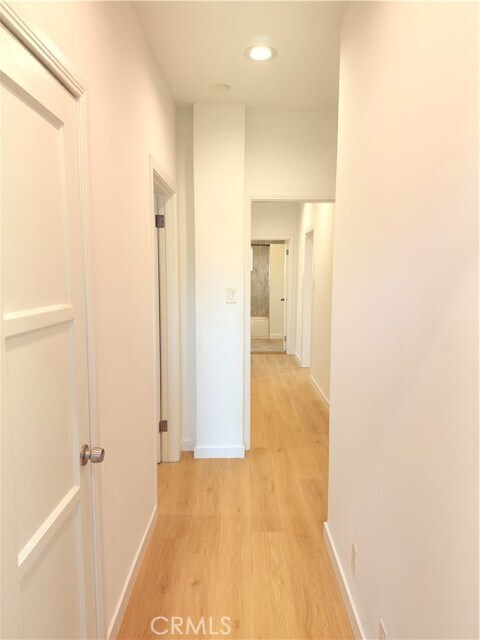 Building Photo - 1253 Del Rey Ave