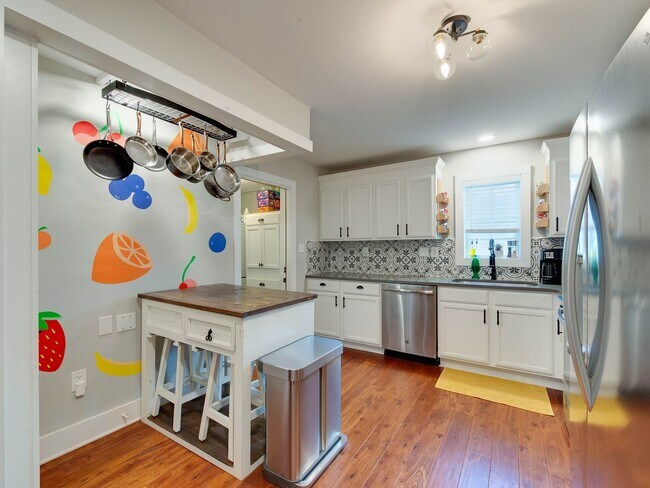 Building Photo - Updated and well appointed home in the his...