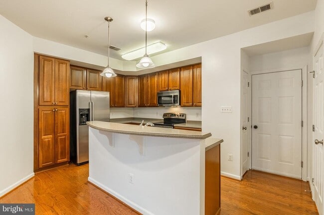 Building Photo - 2376 Merseyside Dr