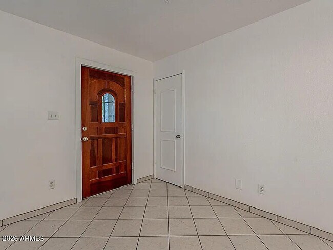 Building Photo - 17410 N 16th Ave