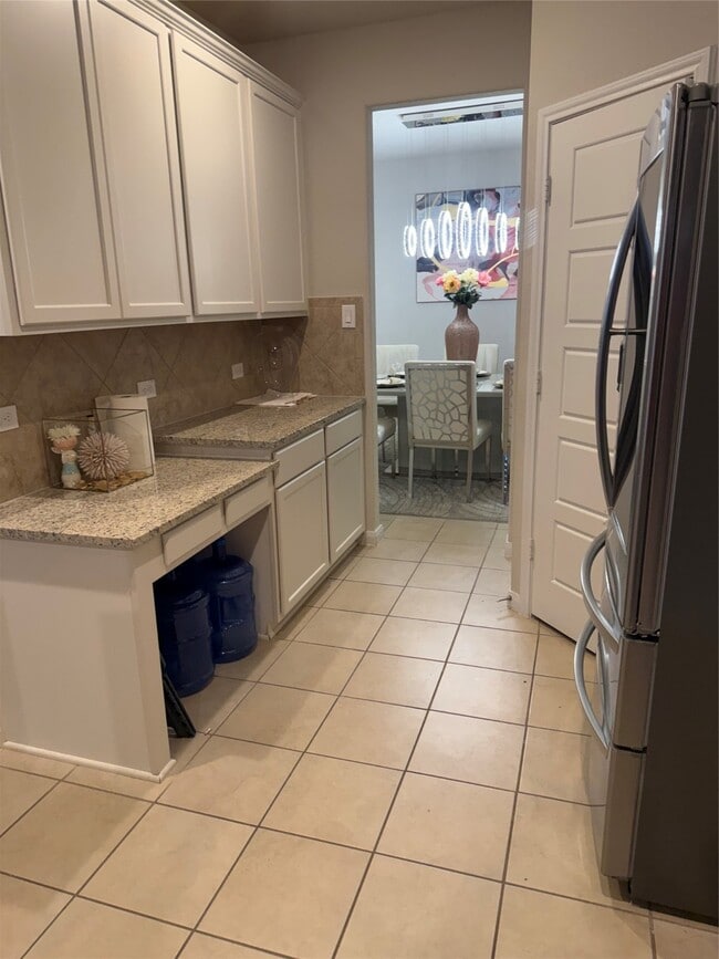 Building Photo - 1617 Darwin Cedar Dr