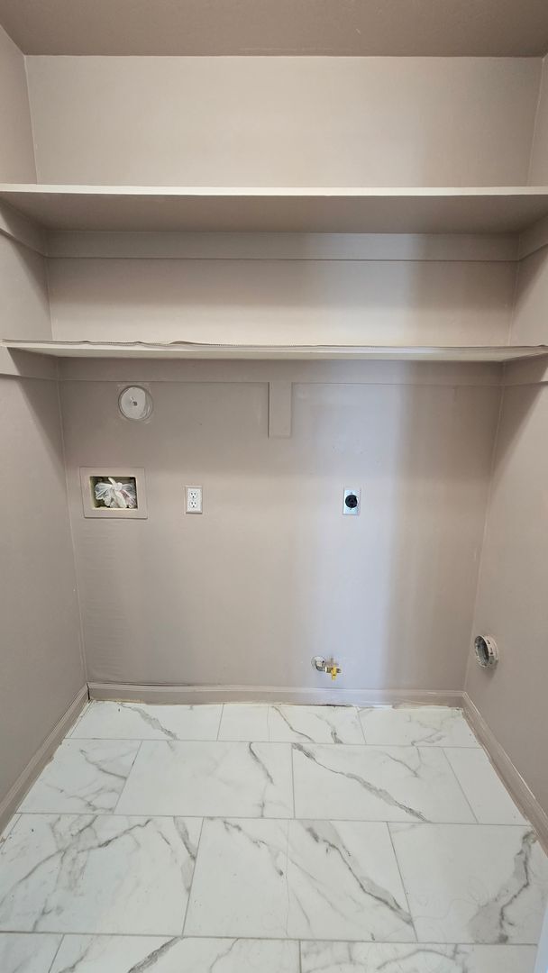 Building Photo - 10315 Cheyenne Dr