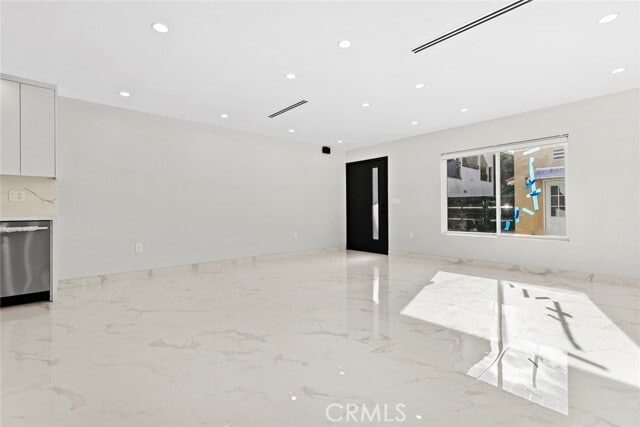 Building Photo - 545 Ivy St