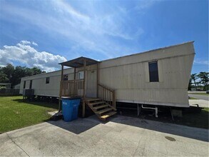 Building Photo - 16743 US-90