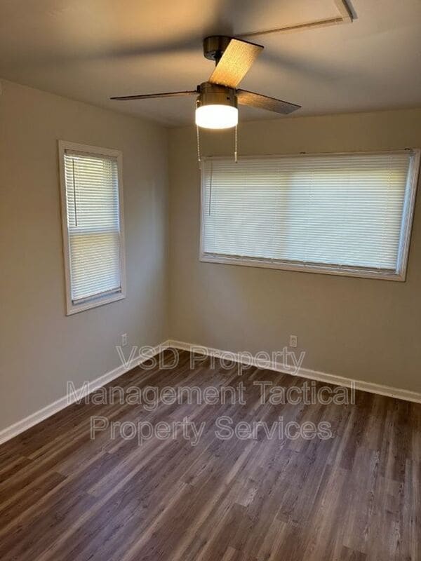 Building Photo - 12304 Kirton Ave