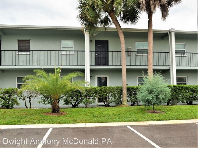 Primary Photo - 2835 Somerset Park Dr