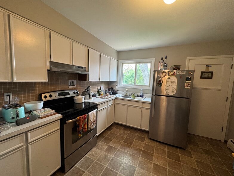 Kitchen - 707 W Main St