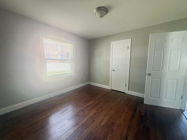 Building Photo - 4-Bedroom Home Walking Distance to Tennessee Tech