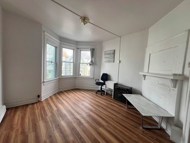 Building Photo - 69 Clarke Ave