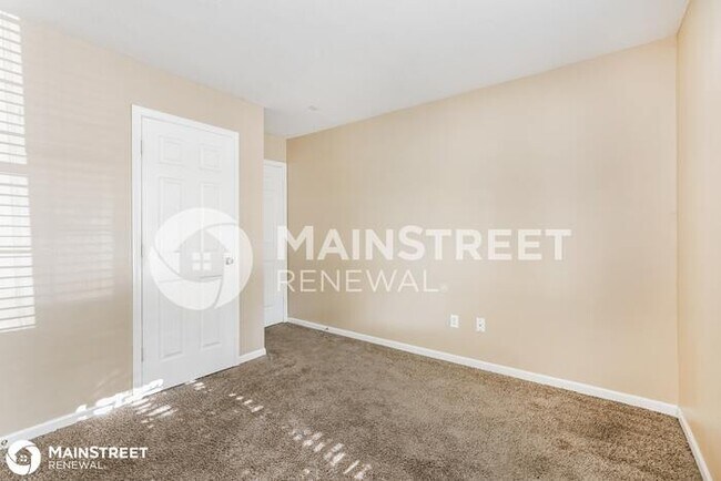 Building Photo - 4250 Village Bend Dr, Indianapolis, IN 46254
