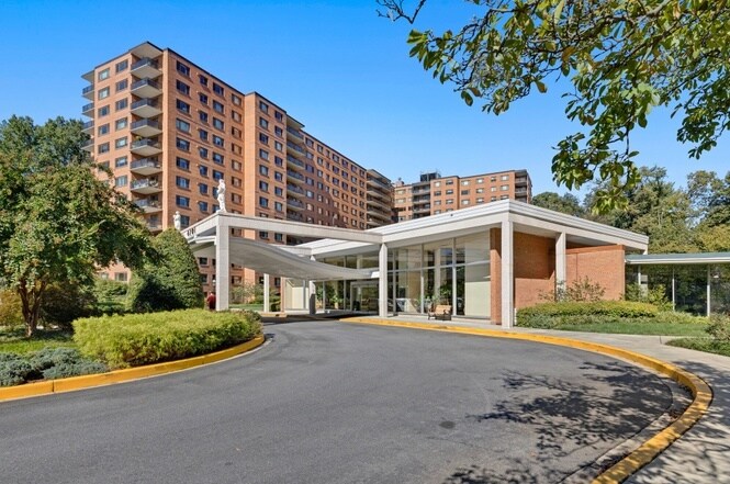 Building Photo - 4201 CATHEDRAL NW