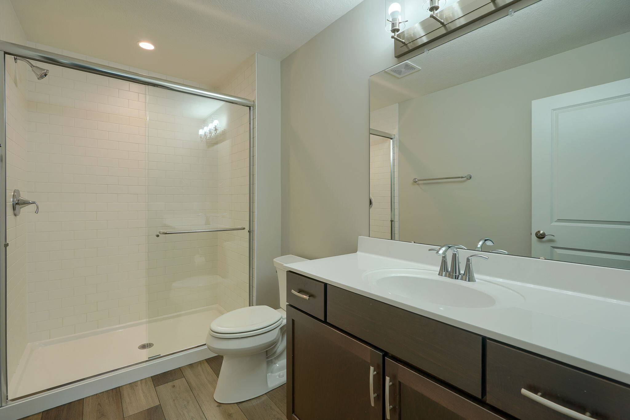 Building Photo - 275 Hyatts Rd