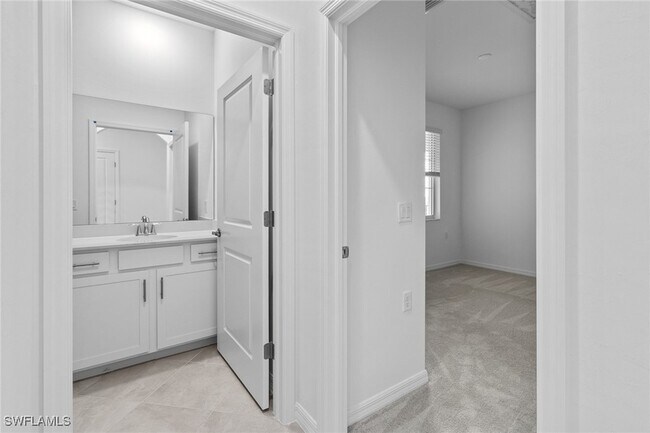 Building Photo - 5807 Double Eagle Cir