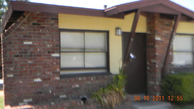 Building Photo - Parkwood Apartments