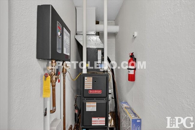 Building Photo - 5831 Gany Mede Dr