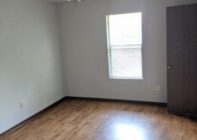 Building Photo - 1325 Pennington Ave