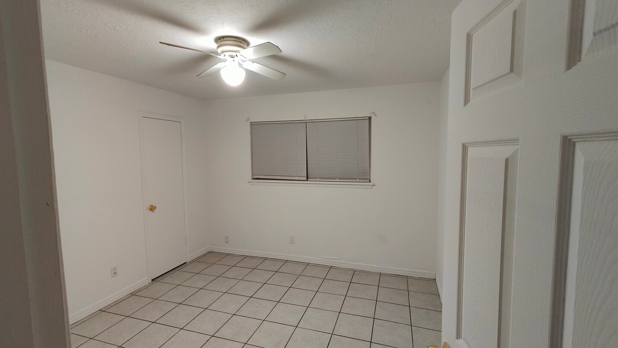 Building Photo - 2203 Smoke Rock Dr