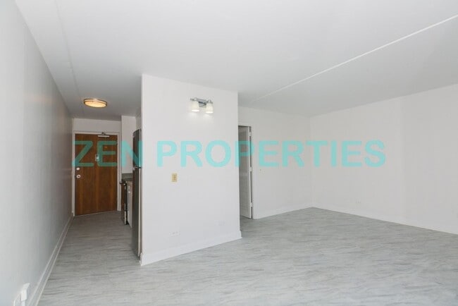 Building Photo - studio for rent at Lunalio Tower