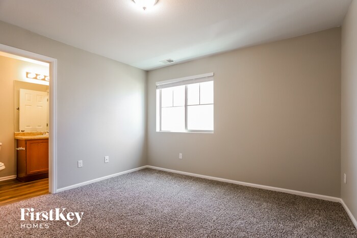 Building Photo - 4589 N Walden Wy