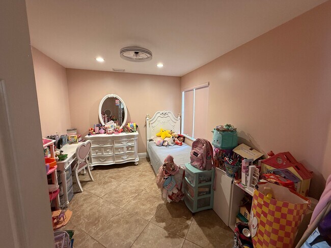 Building Photo - 4227 Sabal Ridge Cir