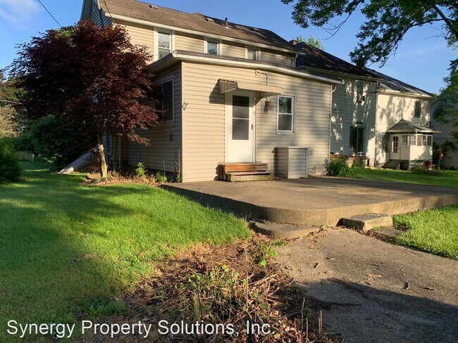 Building Photo - 4 br, 1.5 bath House - N. Union St. 265 Cr...