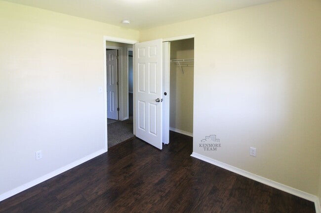 Building Photo - 3 Bedroom, 2 Bath Home in West Richland