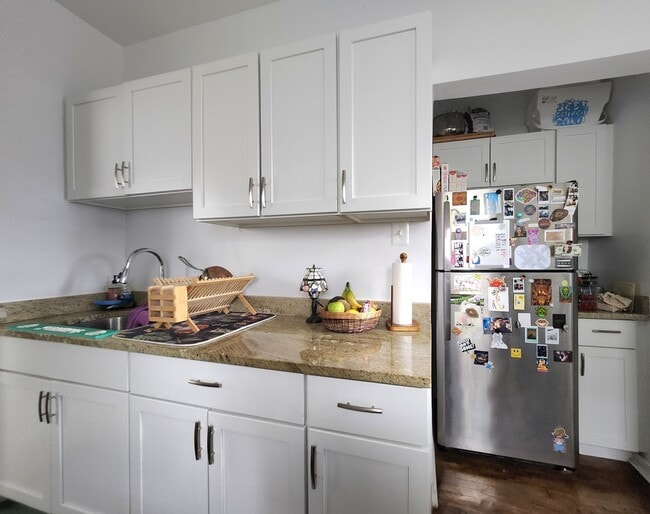 Building Photo - 4424 N St Louis Ave