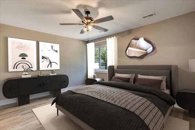 Building Photo - Auburn Villas - 3 Bedroom 2 Bathroom Holly