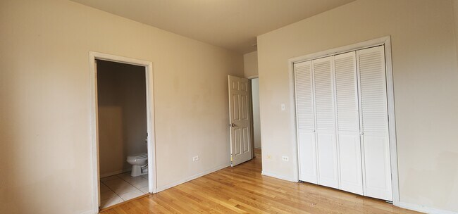 Building Photo - 2902 W Fillmore St