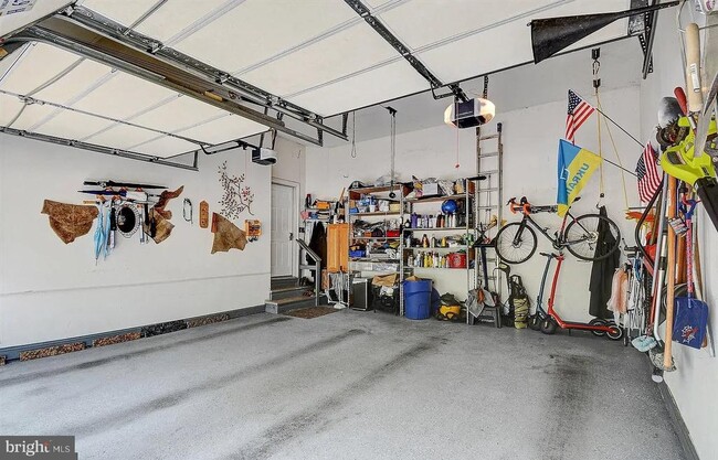 Building Photo - 2732 Lightfoot Dr