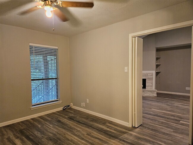Building Photo - 5711 Sugar Hill Dr