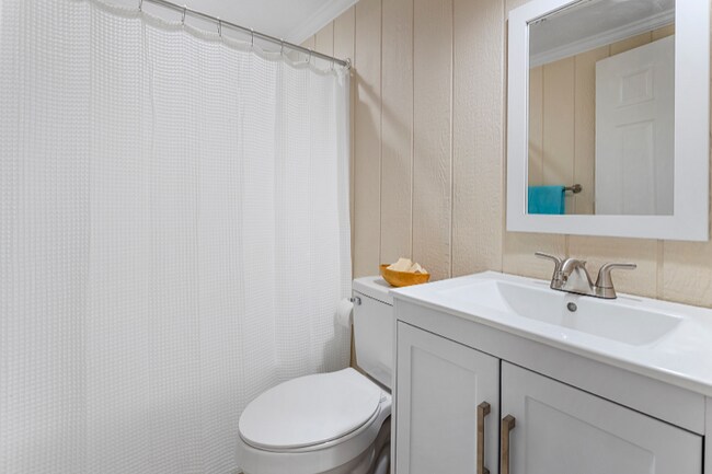 Building Photo - 2268 E Main St