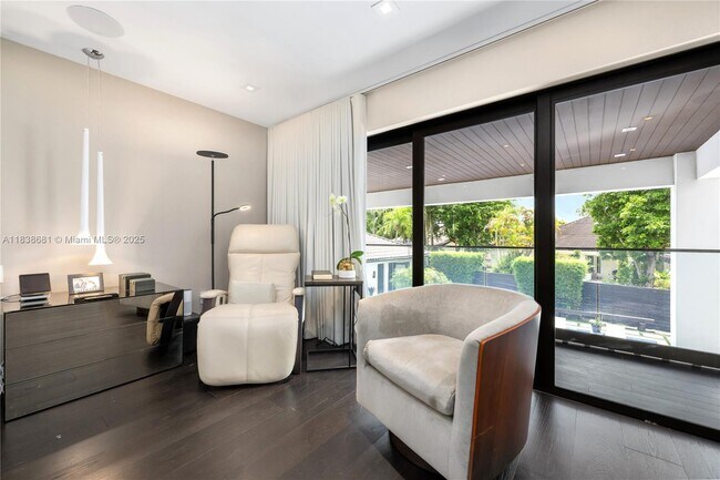 Building Photo - 9465 NW 52nd Doral Ln