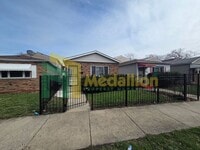 Building Photo - Updated 4-Bedroom Home with Finished Basement and Fenced Yard