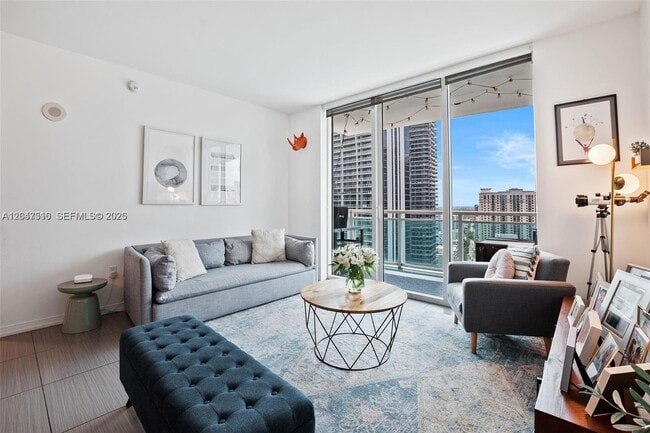 Building Photo - 951 Brickell Ave