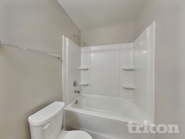 Building Photo - 4120 Devonwood Ct