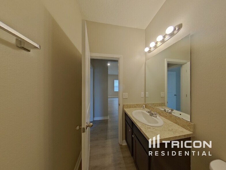 Building Photo - 3842 Saltmarsh Loop